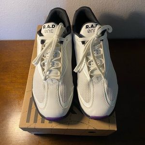 Crosstraining shoe.